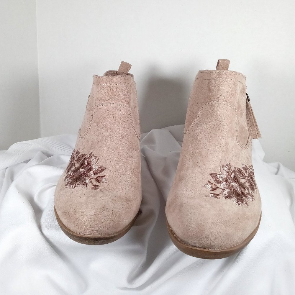 Arizona Womens Boots Size 8